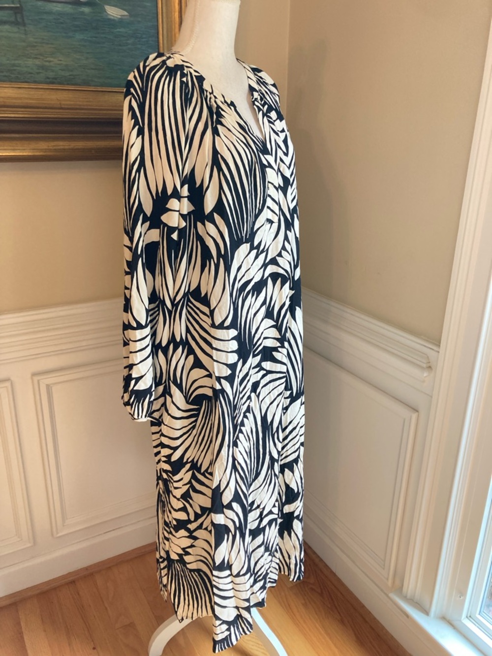 H&M Black Leaf Print Viscose Kaftan Dress NWT - Picture 3 of 9